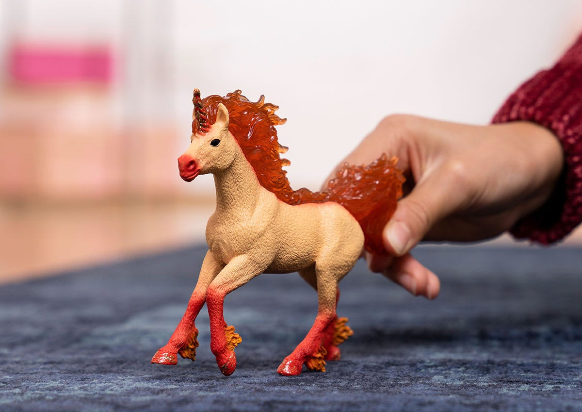 Schleich bayala 70756 Elementa Fire Unicorn Stallion