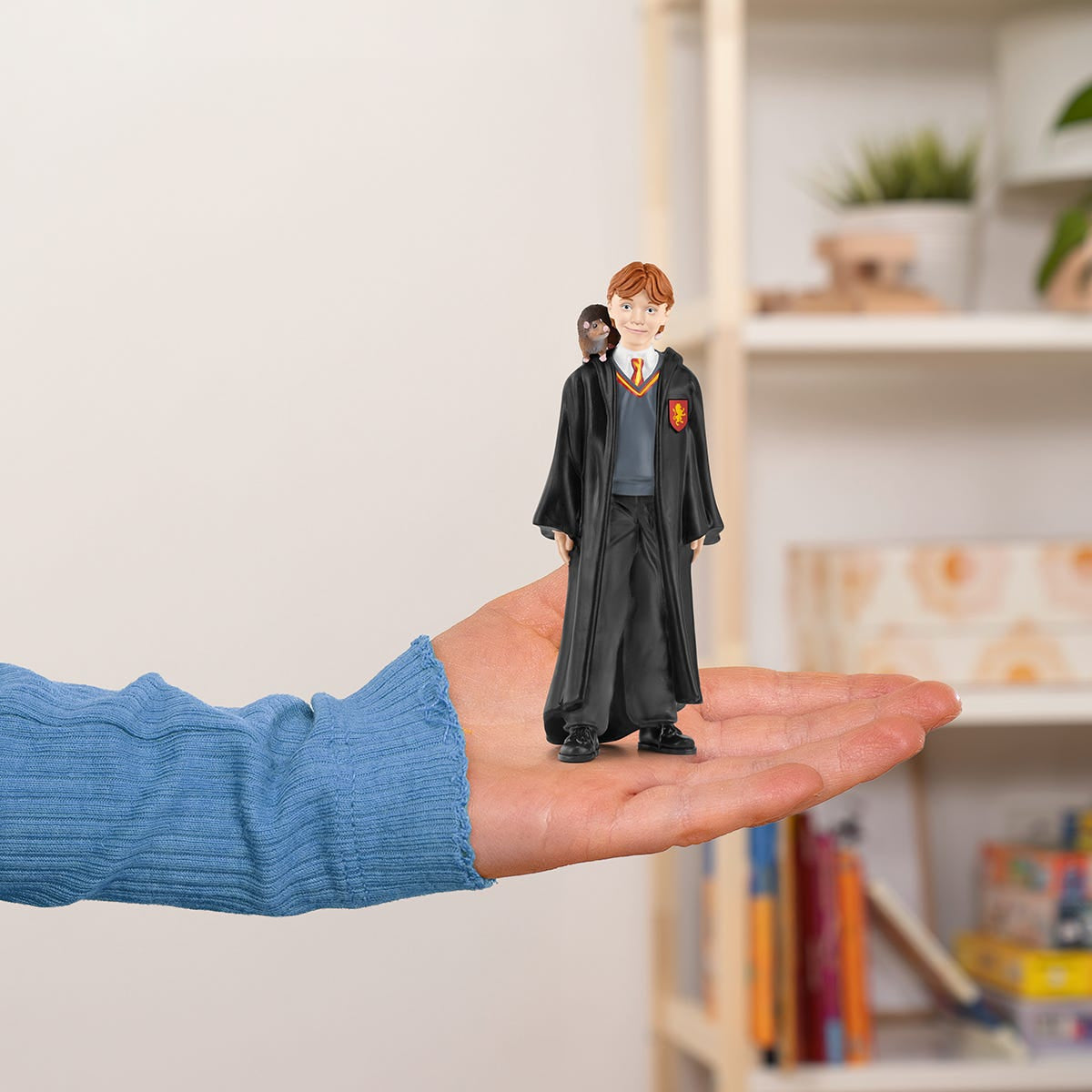 Schleich Wizarding World Ron Weasley & Scabbers 42634