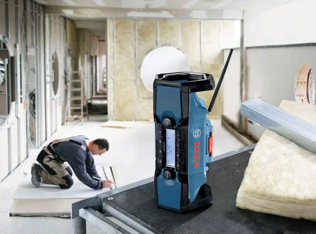 Bosch GPB 18V-2 C Professional cordless construction site radio