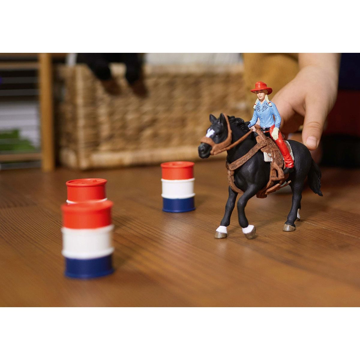 Schleich Farm World     42576 Cowgirl Barrel Racing Fun