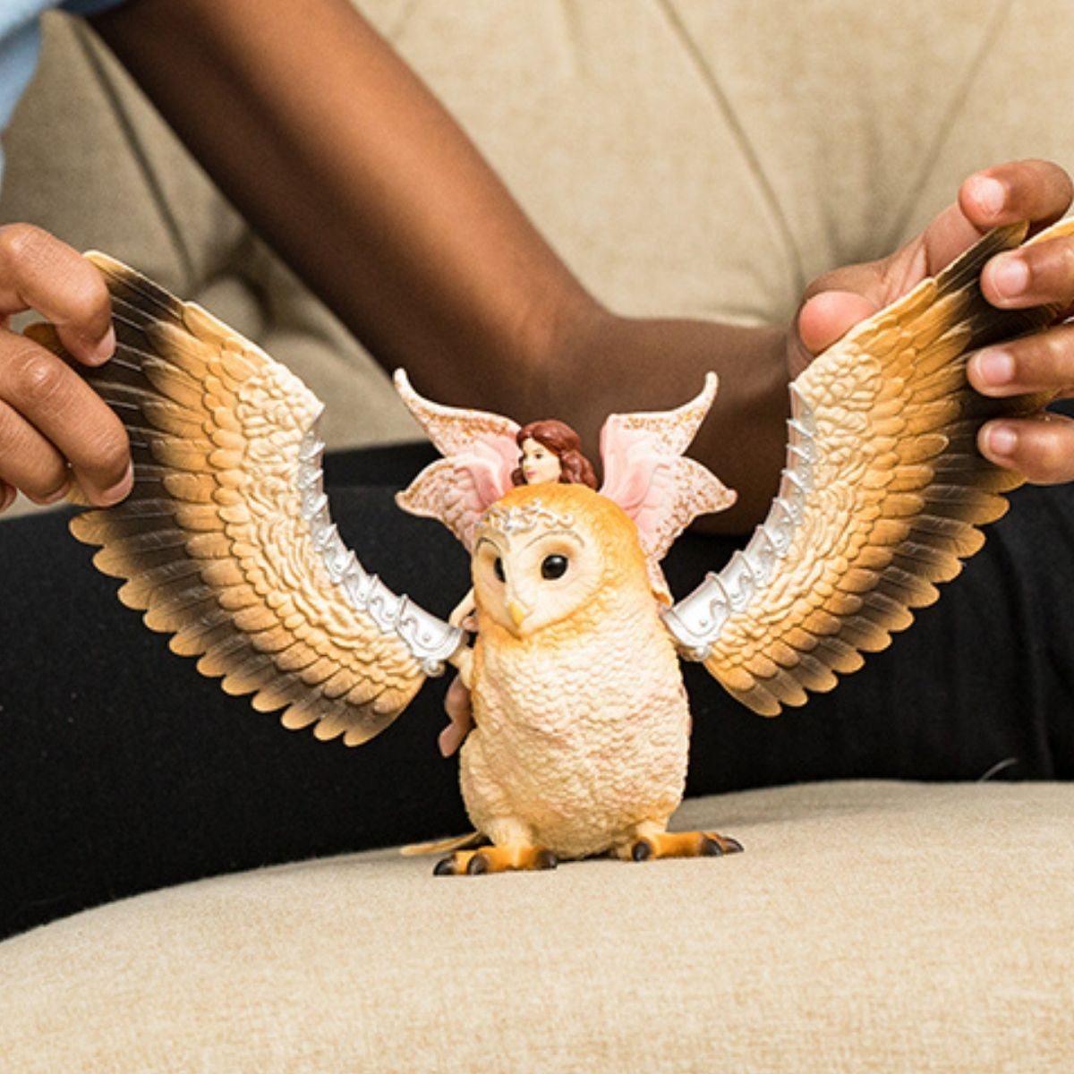 Schleich bayala            70789 Fairy in Flight on Glam-Owl